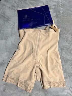 Shapellx Beige High-Waist Lace-Trim Shaping Shorts
